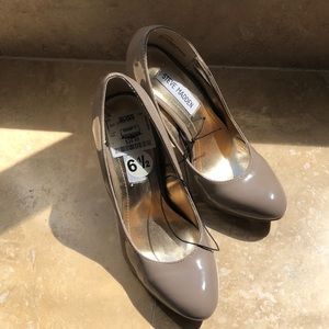 Steve Madden P Ronni 6.5 taupe pumps